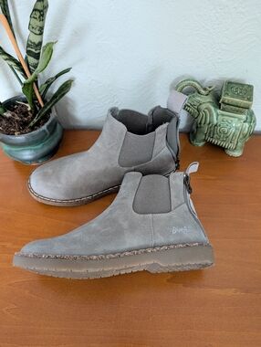 Blowfish Malibu Chillin Chelsea Boots - Tan - Size 7.5